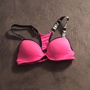 VS pink sports bra